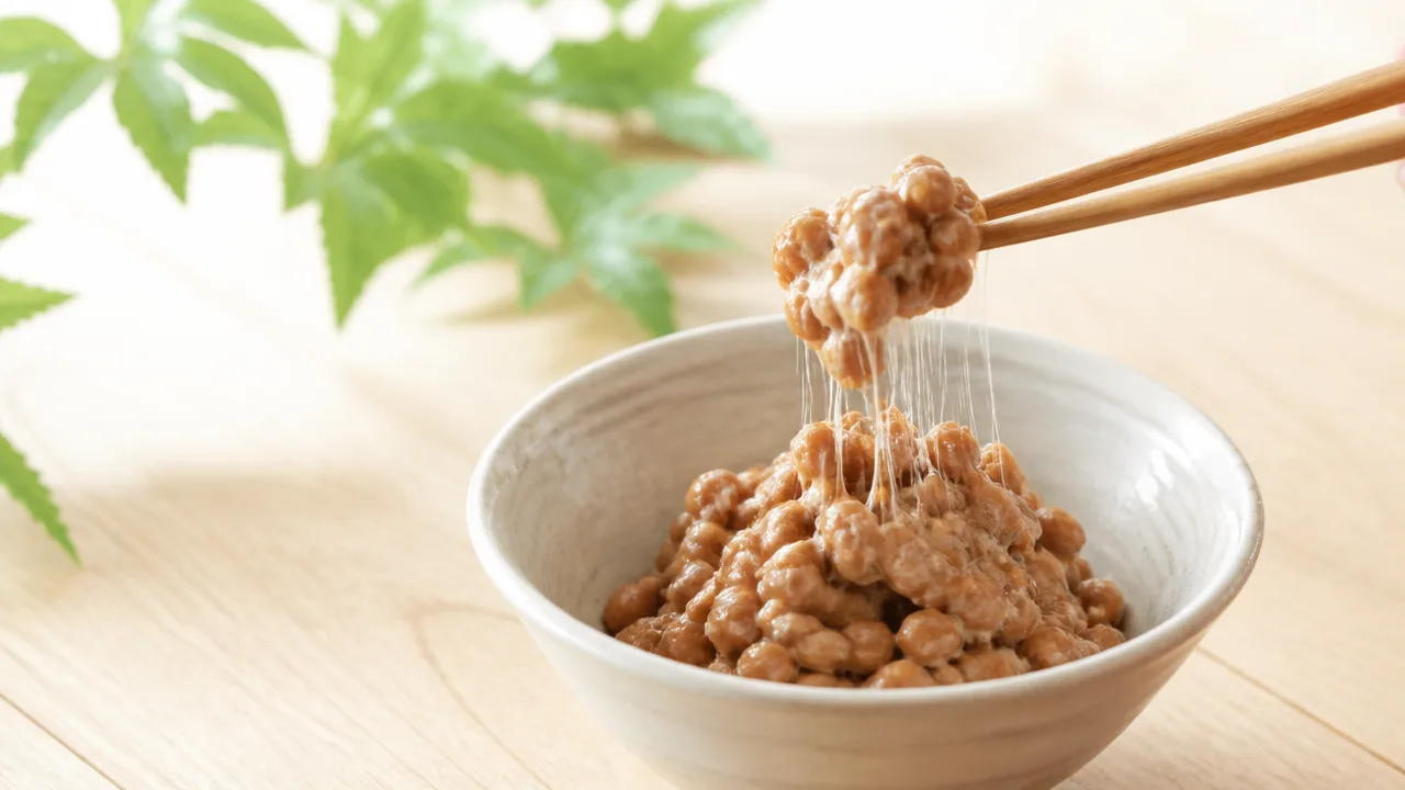 納豆は血管のクリーニング屋と言われるのはなぜ？成分と働きを解説