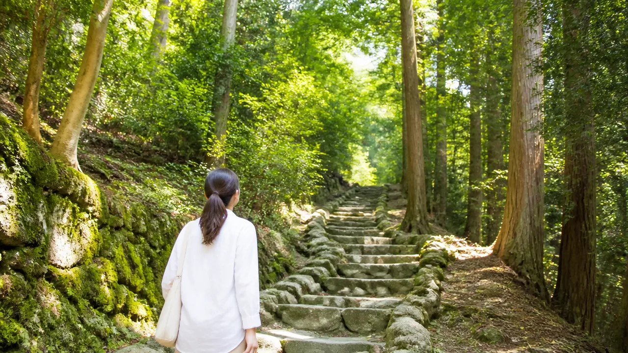 大神神社の蛇は本当は怖い?白蛇信仰の由来と伝承、参拝の心得